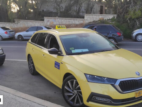 Καλέστε Taxi Αθήνα - Τηλέφωνο +306948104916
